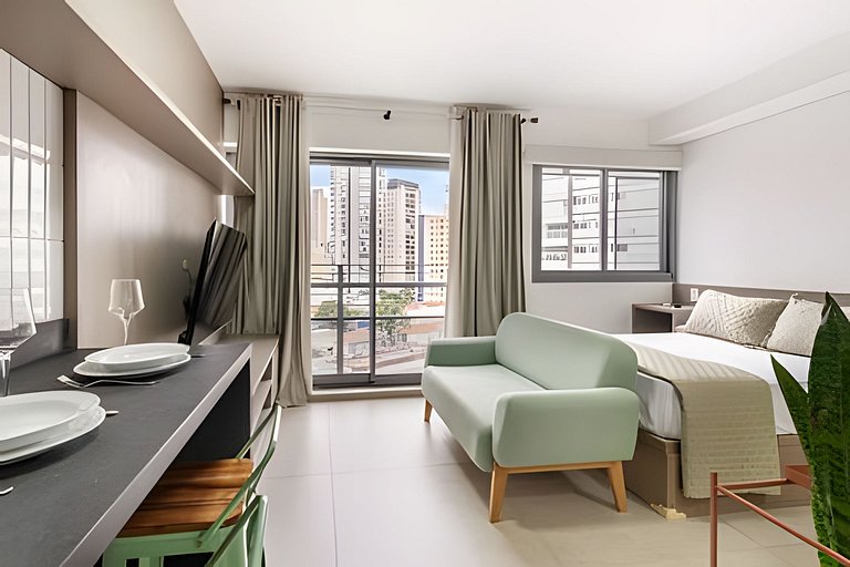 Studio em Pinheiros com piscina e academia - PG712