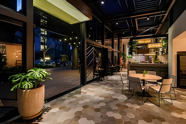 Flat em Hotel de Luxo com Limpeza diária - GM511