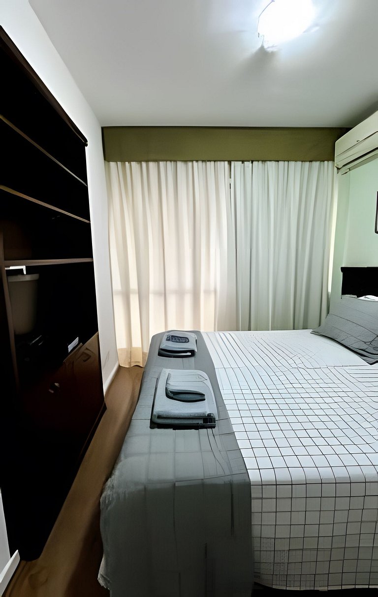 Flat em Hotel de Luxo com Limpeza diária - GM511