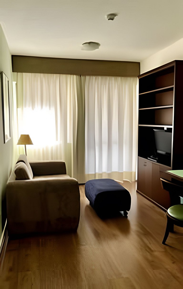 Flat em Hotel de Luxo com Limpeza diária - GM511