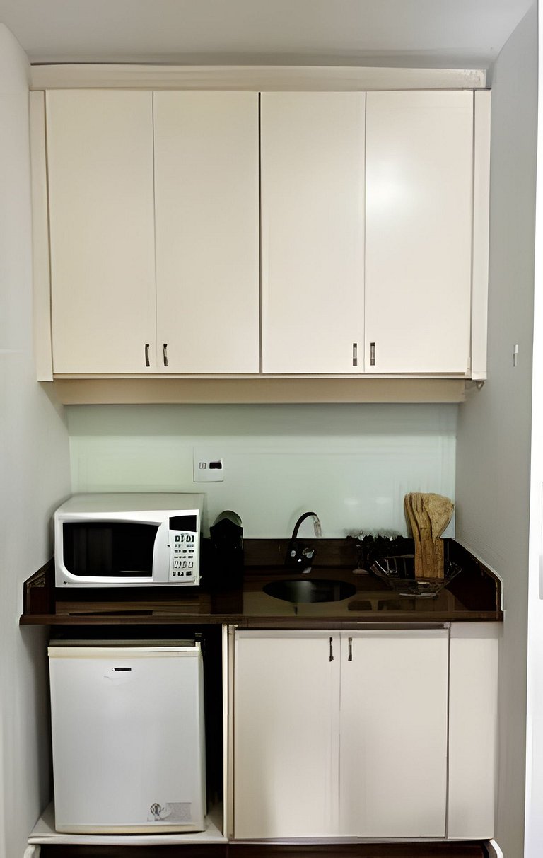 Flat em Hotel de Luxo com Limpeza diária - GM511