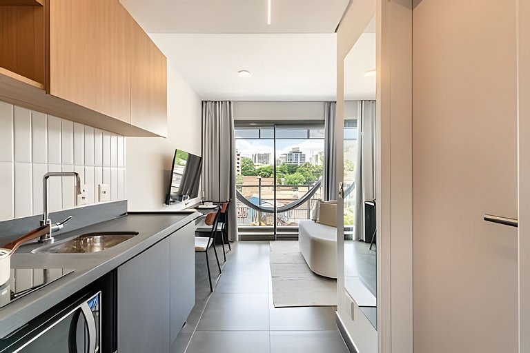 Studio em Pinheiros com Piscina e Academia - PG107
