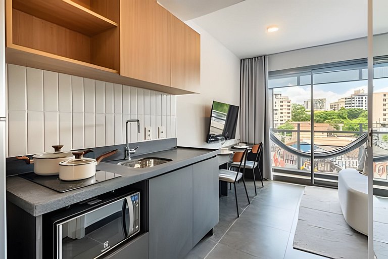 Studio em Pinheiros com Piscina e Academia - PG107