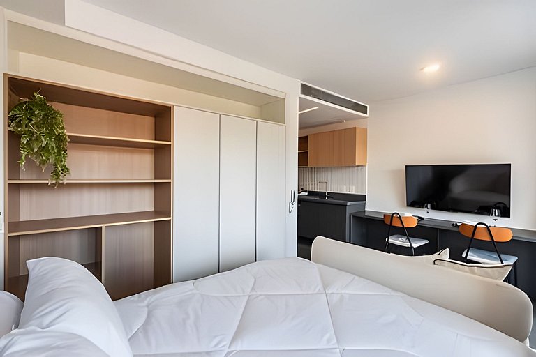 Studio em Pinheiros com Piscina e Academia - PG107
