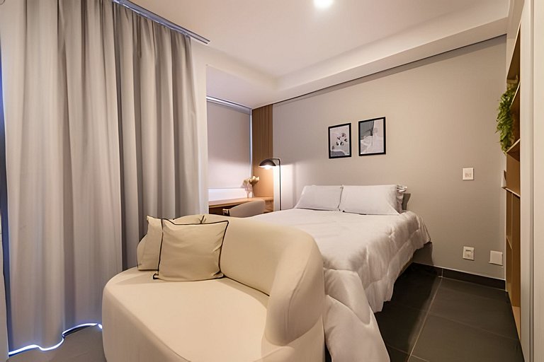 Studio em Pinheiros com Piscina e Academia - PG107