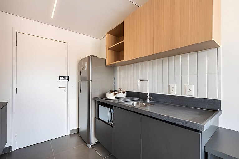 Studio em Pinheiros com Piscina e Academia - PG107