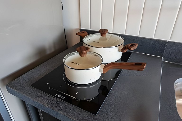 Studio em Pinheiros com Piscina e Academia - PG107