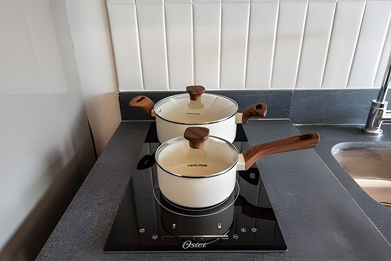 Studio em Pinheiros com Piscina e Academia - PG107