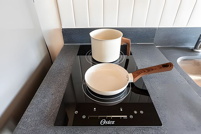 Studio em Pinheiros com Piscina e Academia - PG107