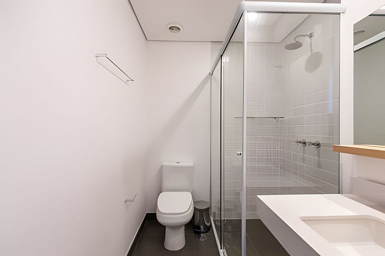 Studio em Pinheiros com Piscina e Academia - PG107