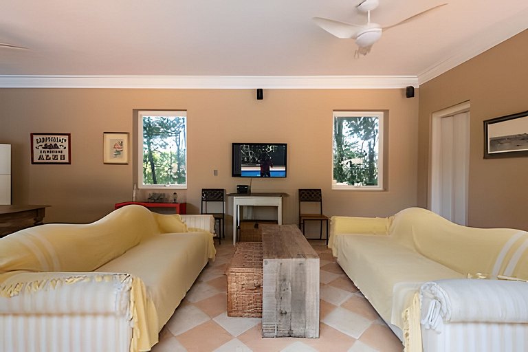 Condomínio Vila Real - Villa de Luxo com Piscina