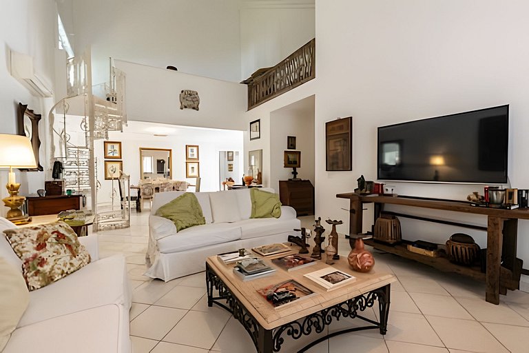 Condomínio Vila Real - Villa de Luxo com Piscina