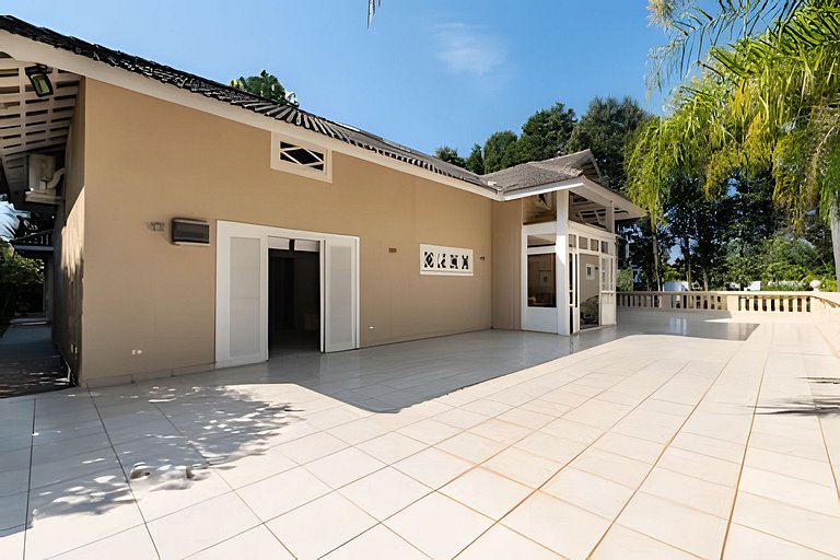 Condomínio Vila Real - Villa de Luxo com Piscina