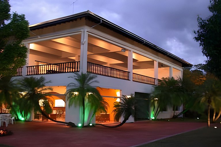 Condomínio Vila Real - Villa de Luxo com Piscina