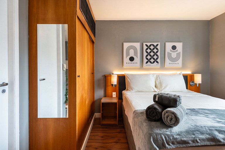 Flat com Limpeza Diária na Paulista - W1403