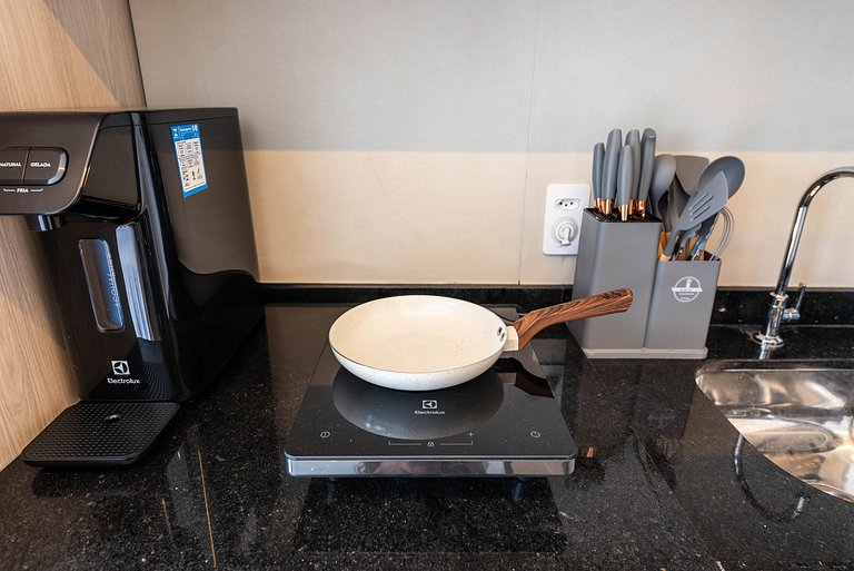 Studio de Alto Padrão com Academia - SB414