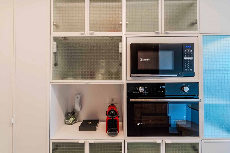 Studio em Pinheiros c/ Vista Espetacular - PG508