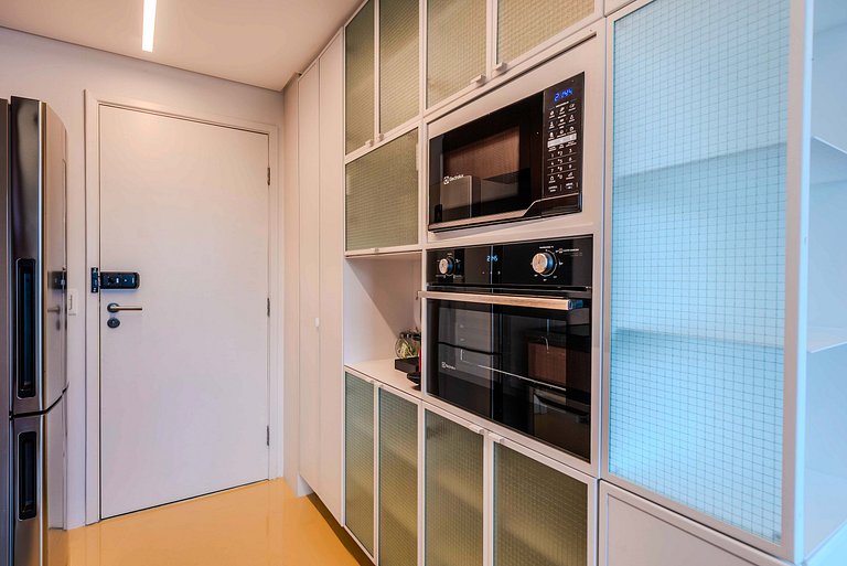 Studio em Pinheiros c/ piscina e coworking - PG508