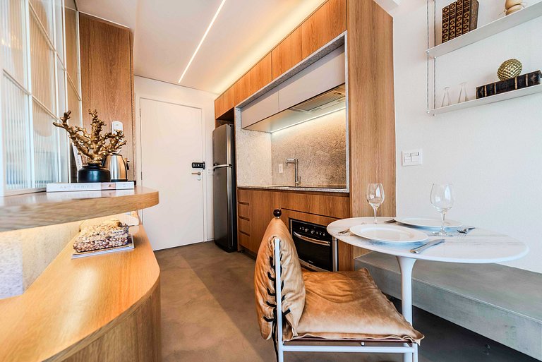 Apto Alto Padrão c/ Piscina no Rooftop - PG716