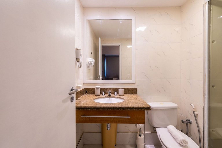 Flat com Limpeza Diária na Paulista - W1403