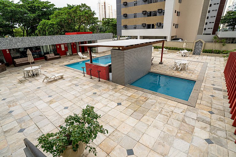 Flat com Limpeza Diária, Piscina e Praia - DL1804