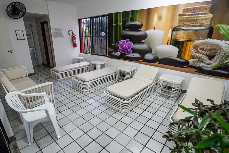 Flat com Limpeza Diária, Piscina e Praia - DL1804