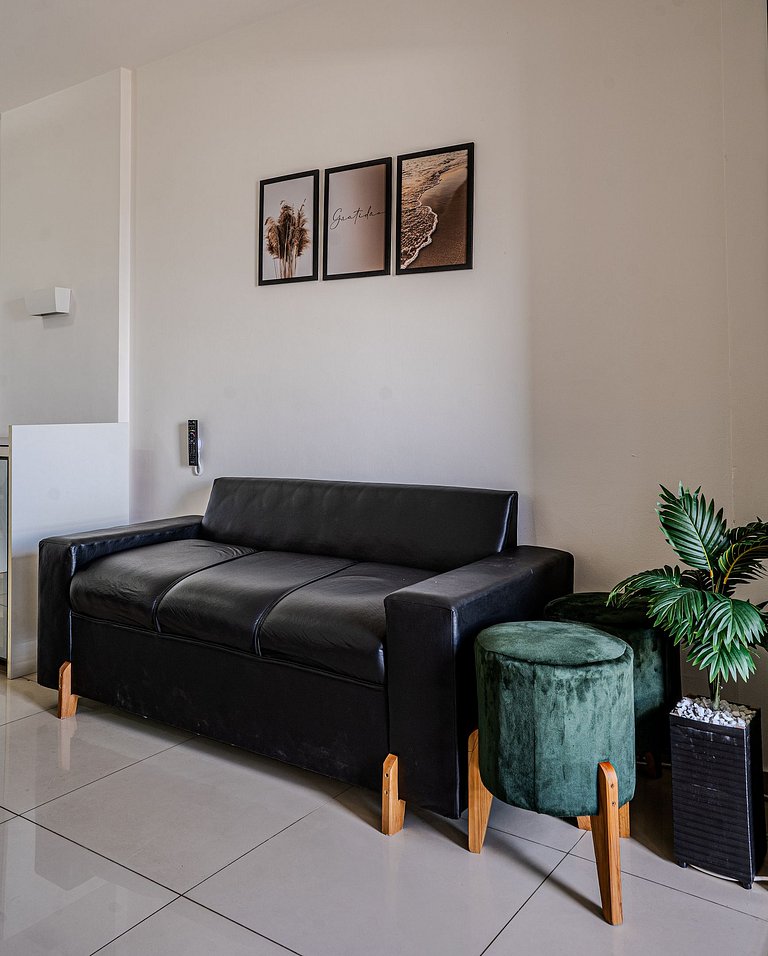 Flat c/ Limpeza Diária | Piscina e Praia - DL1804