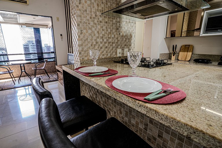 Flat com Limpeza Diária, Piscina e Praia - DL1804