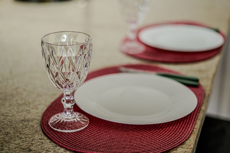 Flat com Limpeza Diária, Piscina e Praia - DL1804