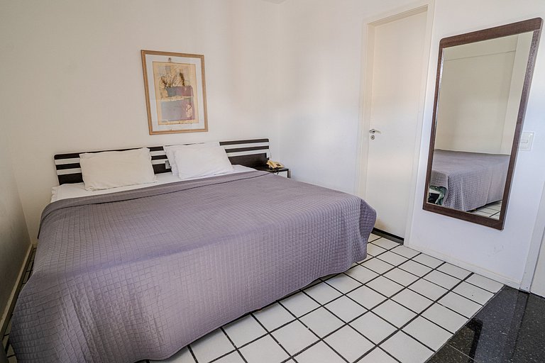 Flat com Limpeza Diária, Piscina e Praia - DL1804