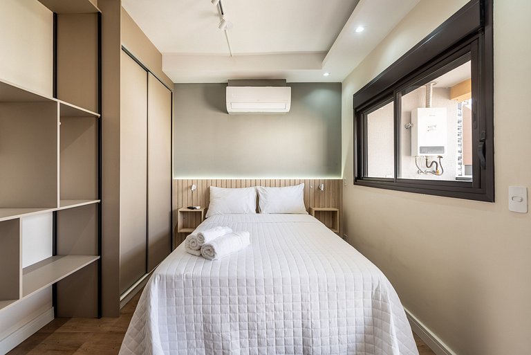 Studio c/ vista e academia no Brooklin - SB1406