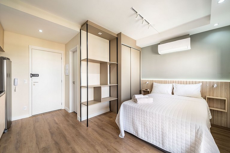 Studio c/ vista e piscina no Brooklin - SB1406