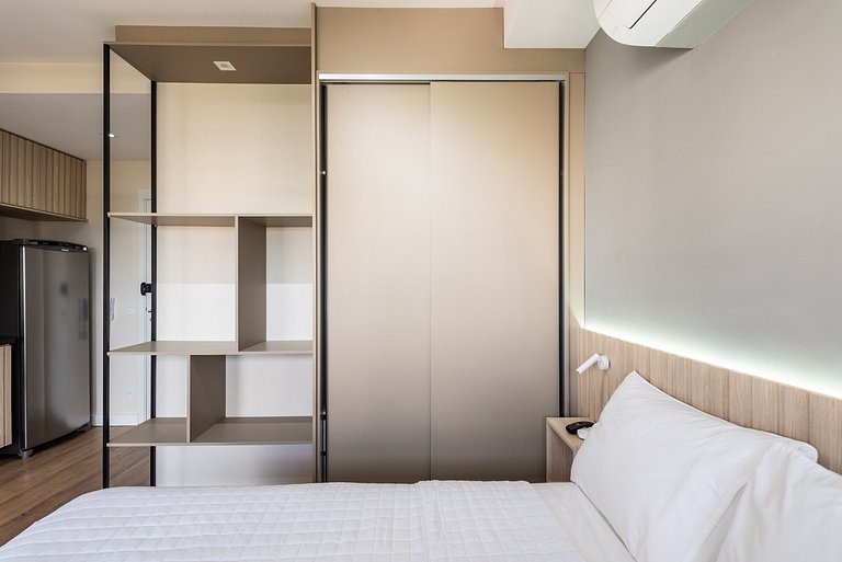 Studio c/ vista e piscina no Brooklin - SB1406