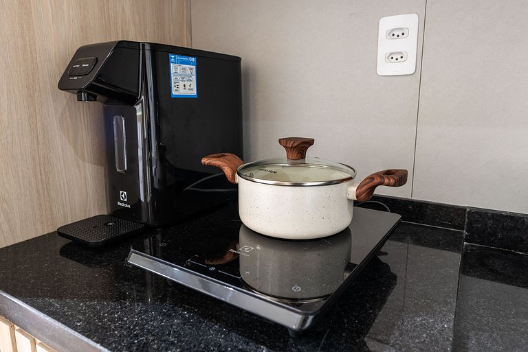 Studio c/ vista e piscina no Brooklin - SB1406