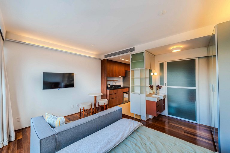 Studio em Pinheiros c/ Vista Espetacular - PG508