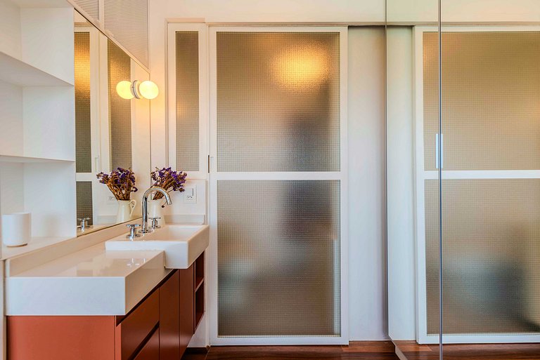 Studio em Pinheiros c/ Vista Espetacular - PG508