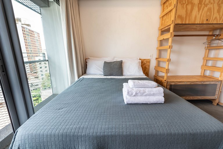 Studio com Vista Incrível em Pinheiros - PG714