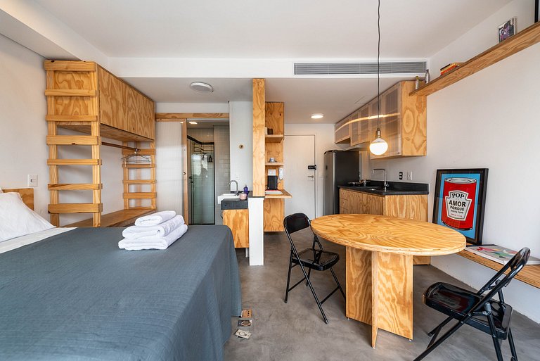 Studio com Vista Incrível em Pinheiros - PG714