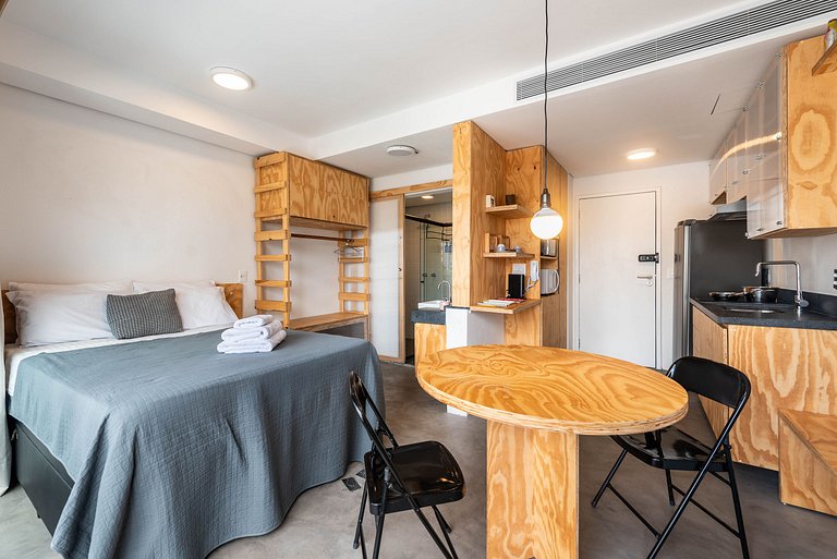 Studio com Vista Incrível em Pinheiros - PG714