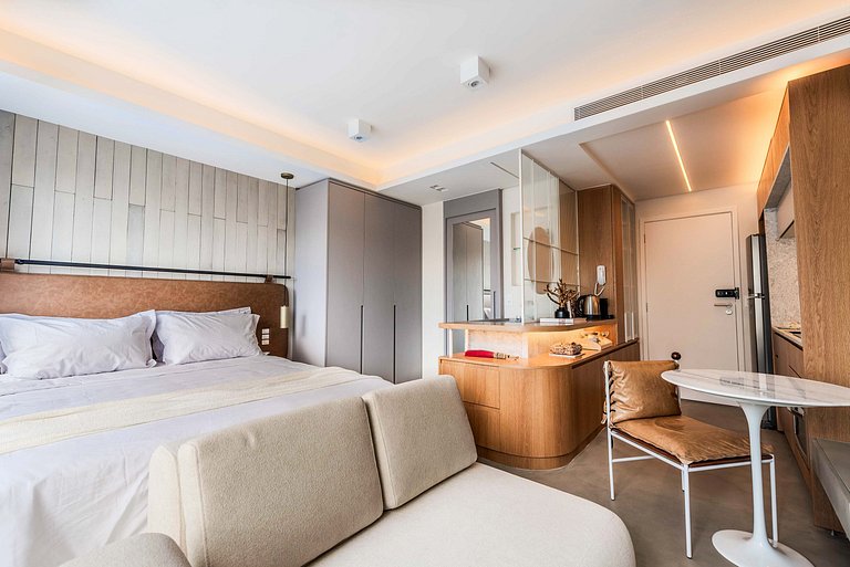 Apto Design c/ Piscina no Rooftop - PG716