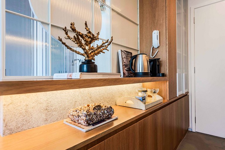 Apto Alto Padrão c/ Piscina no Rooftop - PG716