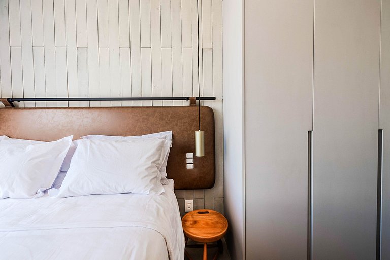 Apto Alto Padrão c/ Piscina no Rooftop - PG716