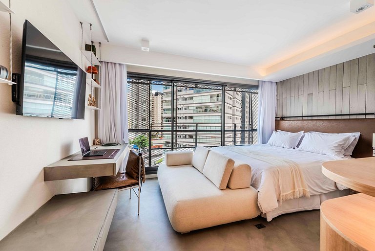 Apto Alto Padrão c/ Piscina no Rooftop - PG716