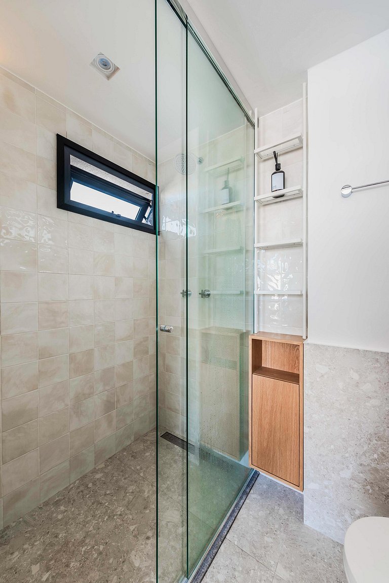 Apto Design c/ Piscina no Rooftop - PG716