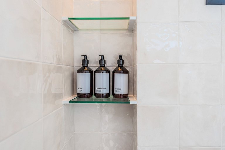 Apto Design c/ Piscina no Rooftop - PG716