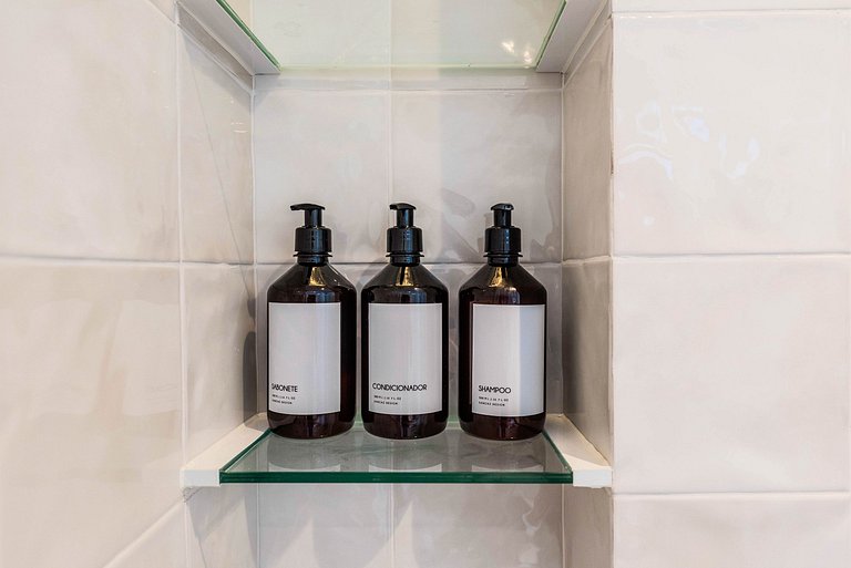 Apto Alto Padrão c/ Piscina no Rooftop - PG716