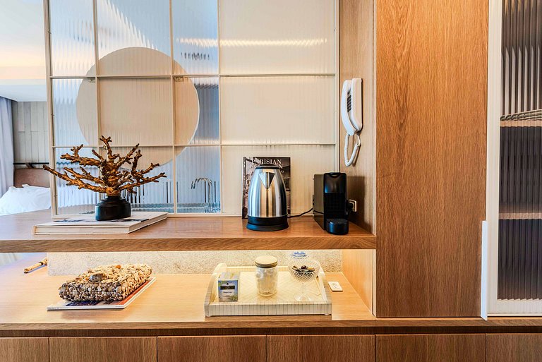 Apto Alto Padrão c/ Piscina no Rooftop - PG716