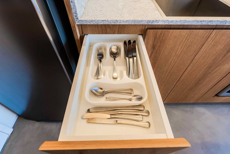 Apto Design c/ Piscina no Rooftop - PG716