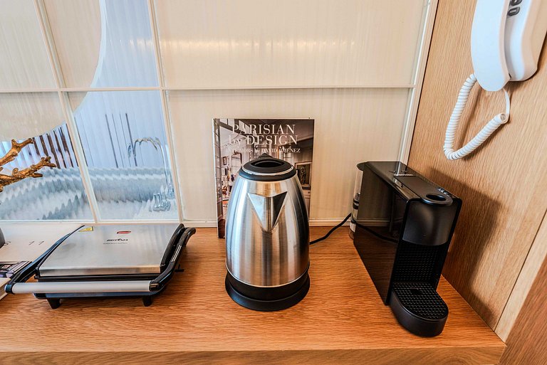 Apto Alto Padrão c/ Piscina no Rooftop - PG716