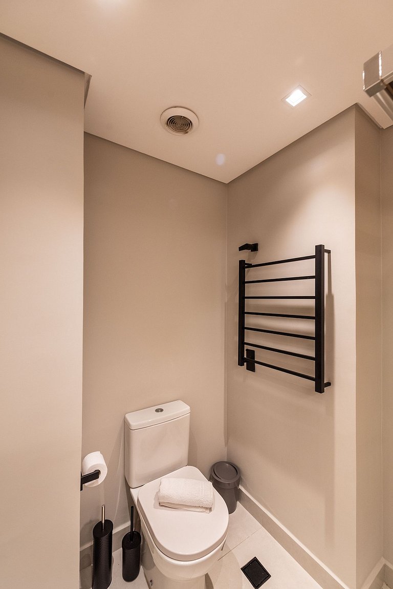 Studio Alto Padrão - Piscina - Pinheiros - PG413